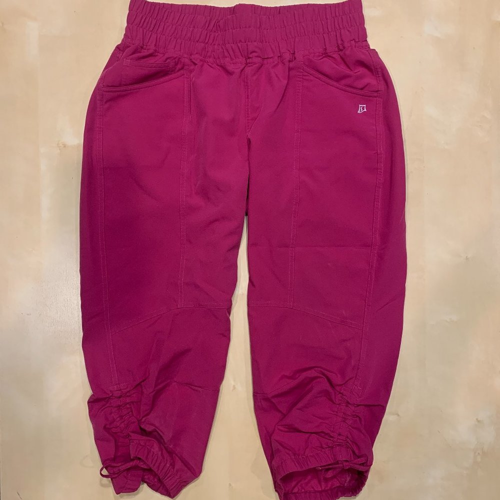 Skirt Sports Dakota Capri - Razz - Small